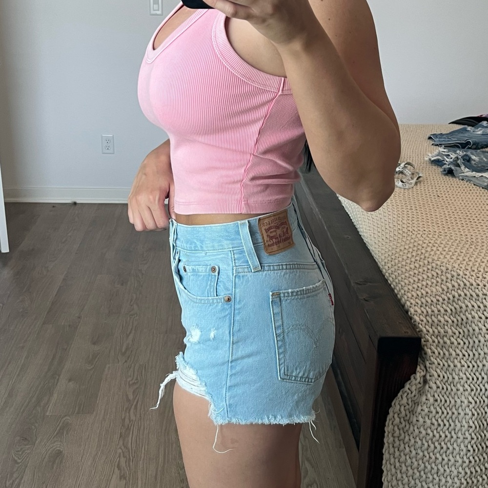 High rise 501 Levi shorts